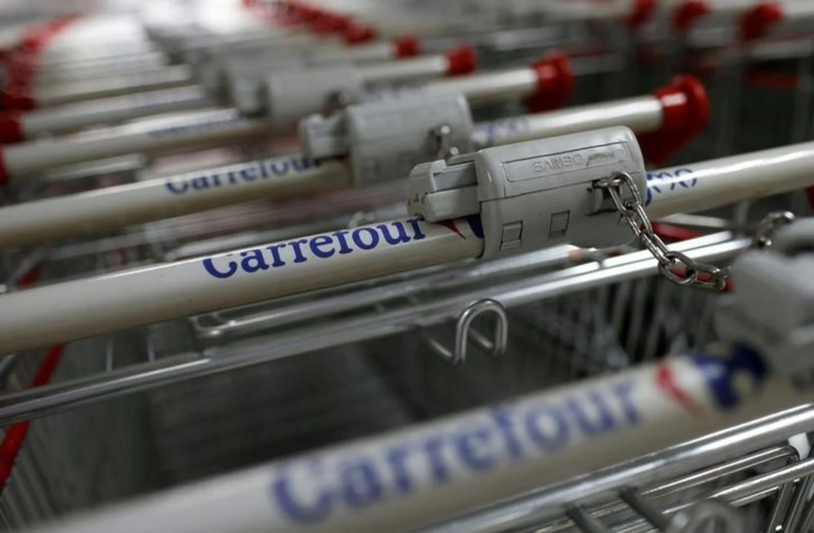 Carrefour shopping cart
